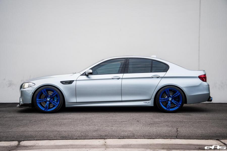  BMW M5 on Candy-Blue Wheels by EAS 2016 года  (фото 9 из 11)